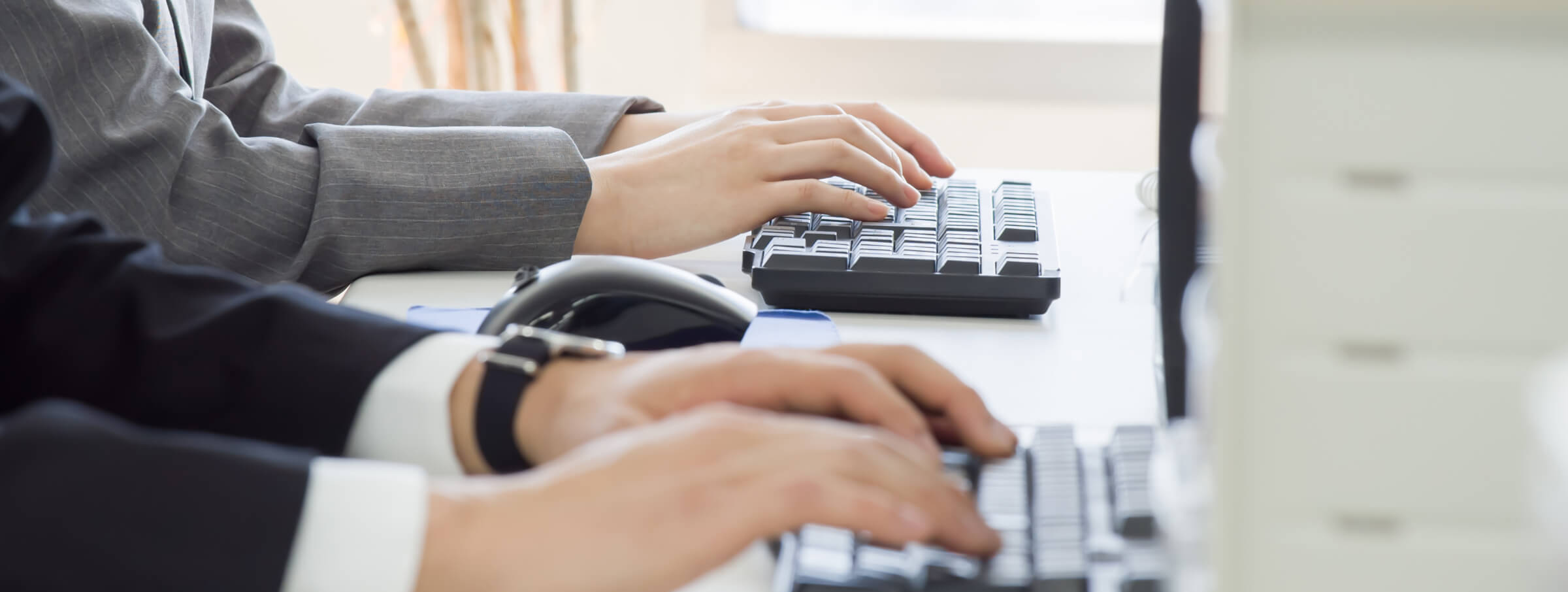 事務代行の仕事の様子